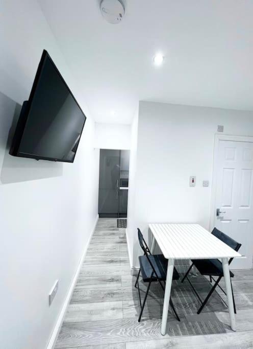 Modern Studio Near Nec With Free Parking - Prime Location Sheldon  Esterno foto